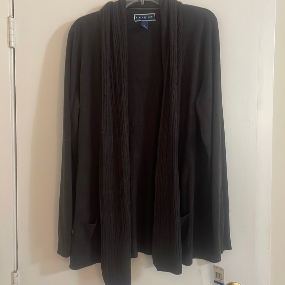 Dark grey Karen Scott cardigan with pockets size xl. NWT